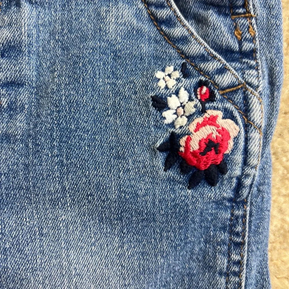 Vintage OshKosh Bgosh Toddler Baby Floral‎ Embroidered Denim Overalls 2T Boho